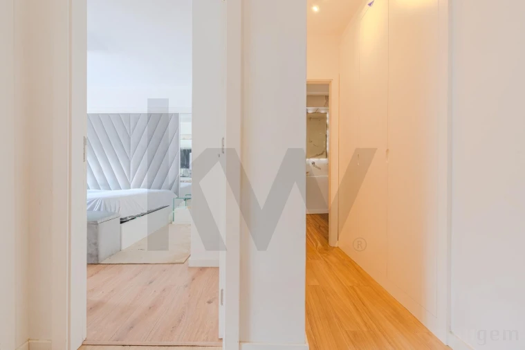 Apartamento T3 para Venda em Massamá e Monte Abraão Foto 35