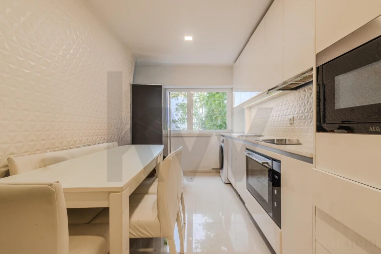 Apartamento T3 para Venda em Massamá e Monte Abraão Foto 8