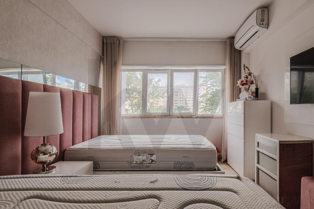 Apartamento T3 para Venda em Massamá e Monte Abraão Foto 25