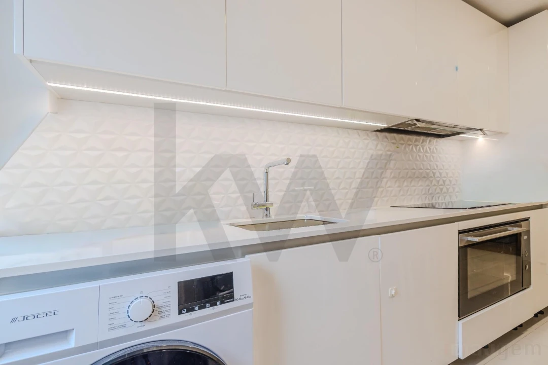 Apartamento T3 para Venda em Massamá e Monte Abraão Foto 29