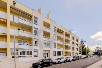 Apartamento T2 para Venda em Carcavelos e Parede