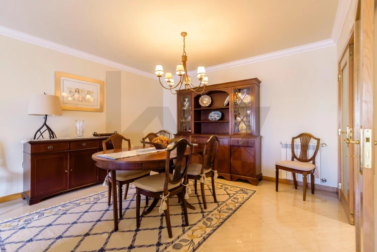 Apartamento T2 para Venda em Carcavelos e Parede Foto 5