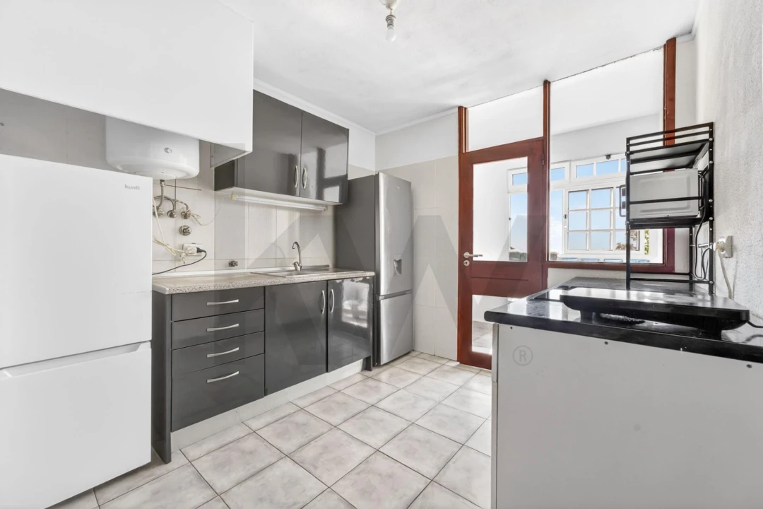 Apartamento T2 para Venda em São Martinho Foto 8
