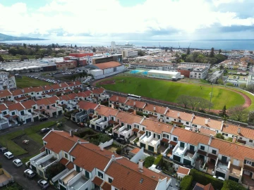 Moradia T3 para Venda em Ponta Delgada (São José)