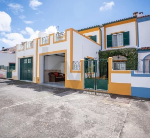 Moradia T3 para Venda em Ponta Delgada (São José)