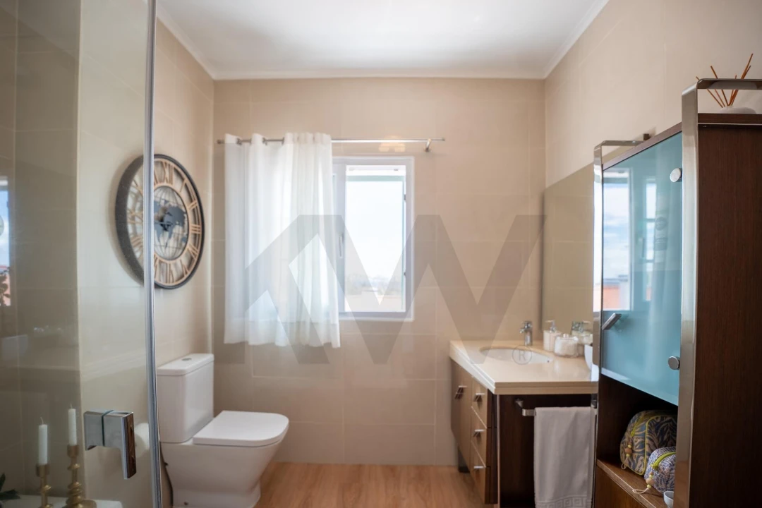 Moradia T3 para Venda em Ponta Delgada (São José) Foto 23