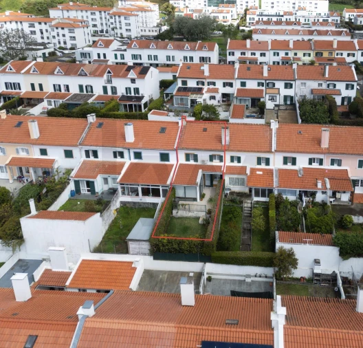 Moradia T3 para Venda em Ponta Delgada (São José) Foto 30