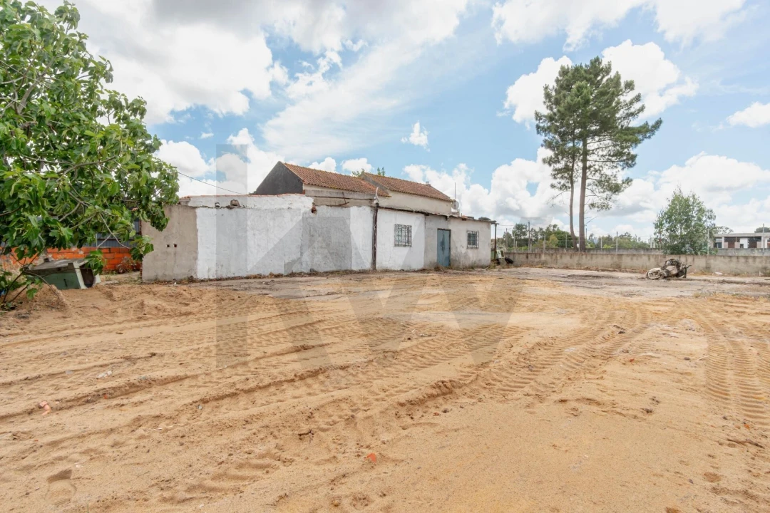 Terreno para Venda em Quinta do Anjo Foto 2
