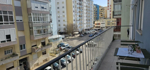 Apartamento T1 para Arrendamento em Almada, Cova da Piedade, Pragal e Cacilhas