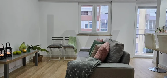 Apartamento T1 para Arrendamento em Almada, Cova da Piedade, Pragal e Cacilhas