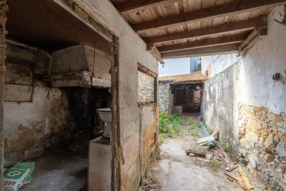 Moradia T2 para Venda em Casal Comba