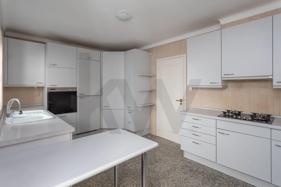 Moradia T3 para Arrendamento em Estrela Foto 18