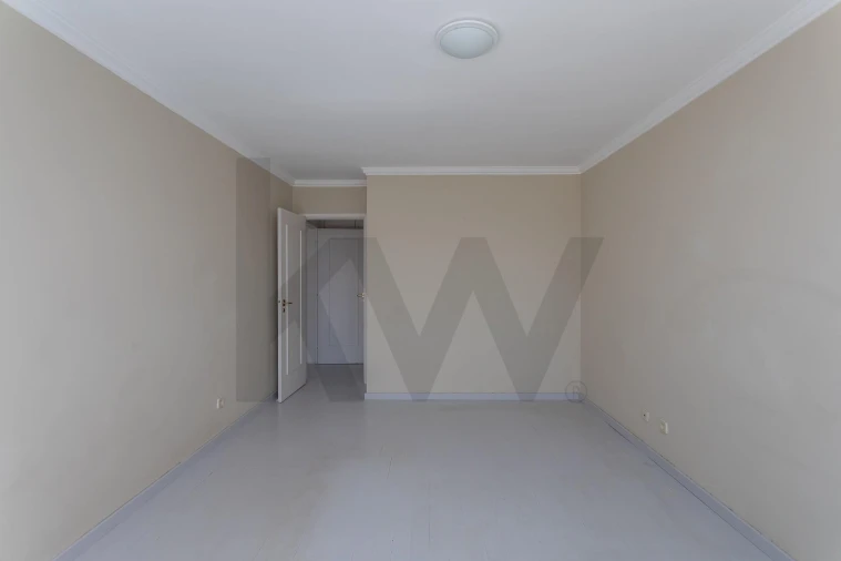 Moradia T3 para Arrendamento em Estrela Foto 31