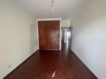 Apartamento T4 para Arrendamento em São Domingos de Benfica