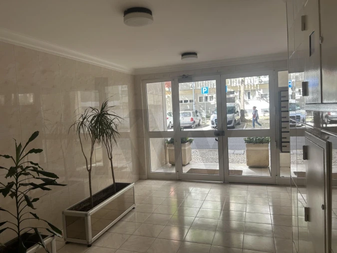 Apartamento T4 para Arrendamento em São Domingos de Benfica Foto 31