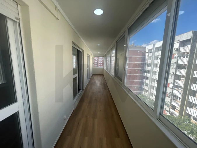 Apartamento T4 para Arrendamento em São Domingos de Benfica Foto 6