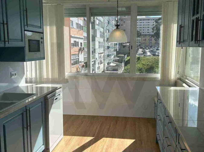 Apartamento T4 para Arrendamento em São Domingos de Benfica Foto 25
