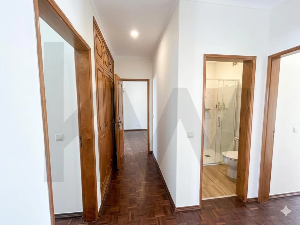 Apartamento T4 para Arrendamento em São Domingos de Benfica Foto 15