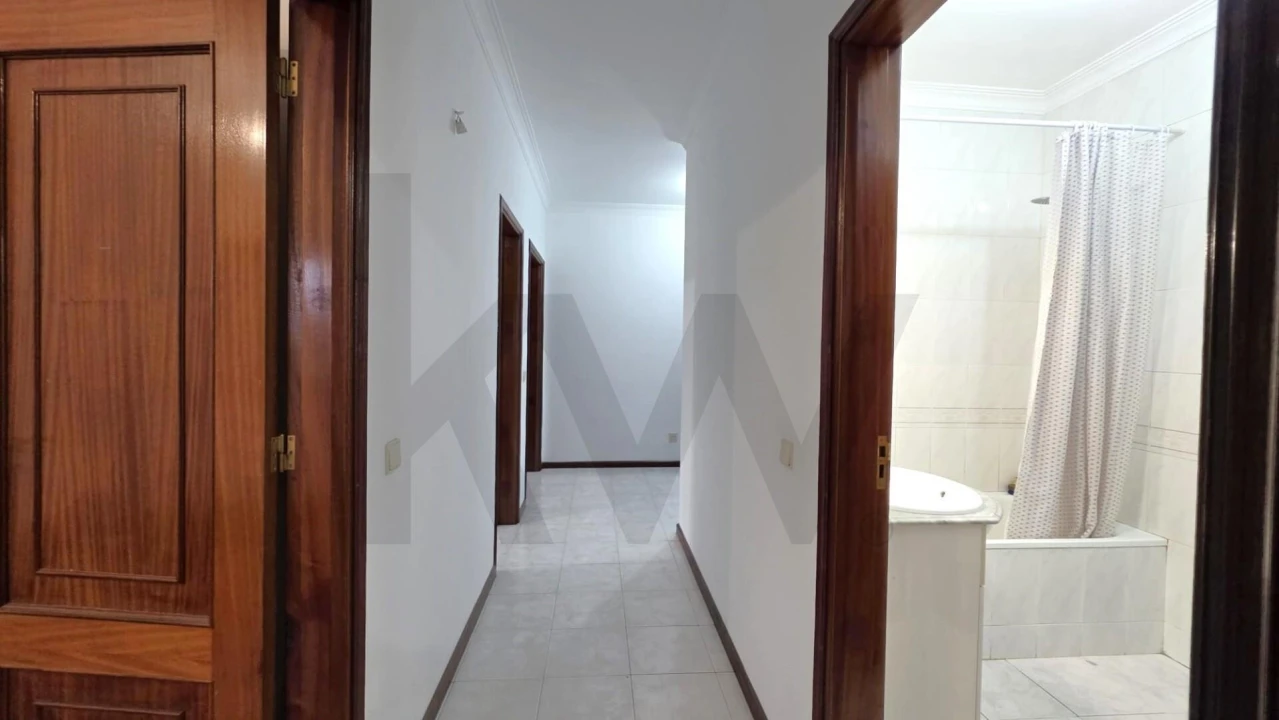 Apartamento T2 para Arrendamento em Cabeça Santa Foto 16