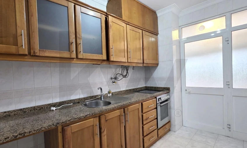 Apartamento T2 para Arrendamento em Cabeça Santa Foto 20