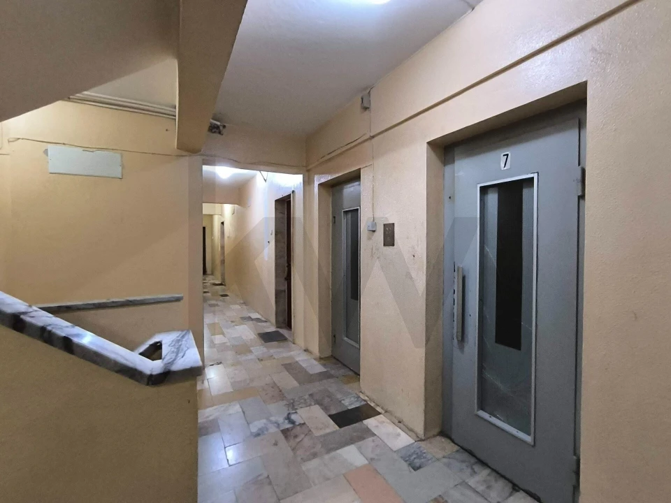 Apartamento para Venda em Alfragide Foto 5