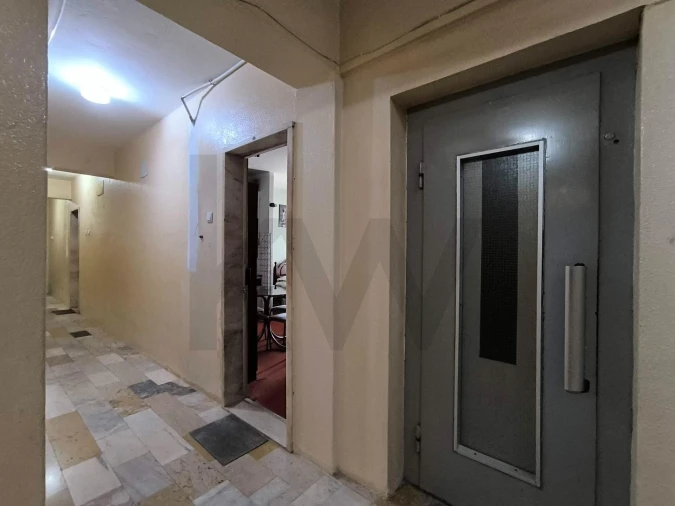 Apartamento para Venda em Alfragide Foto 6