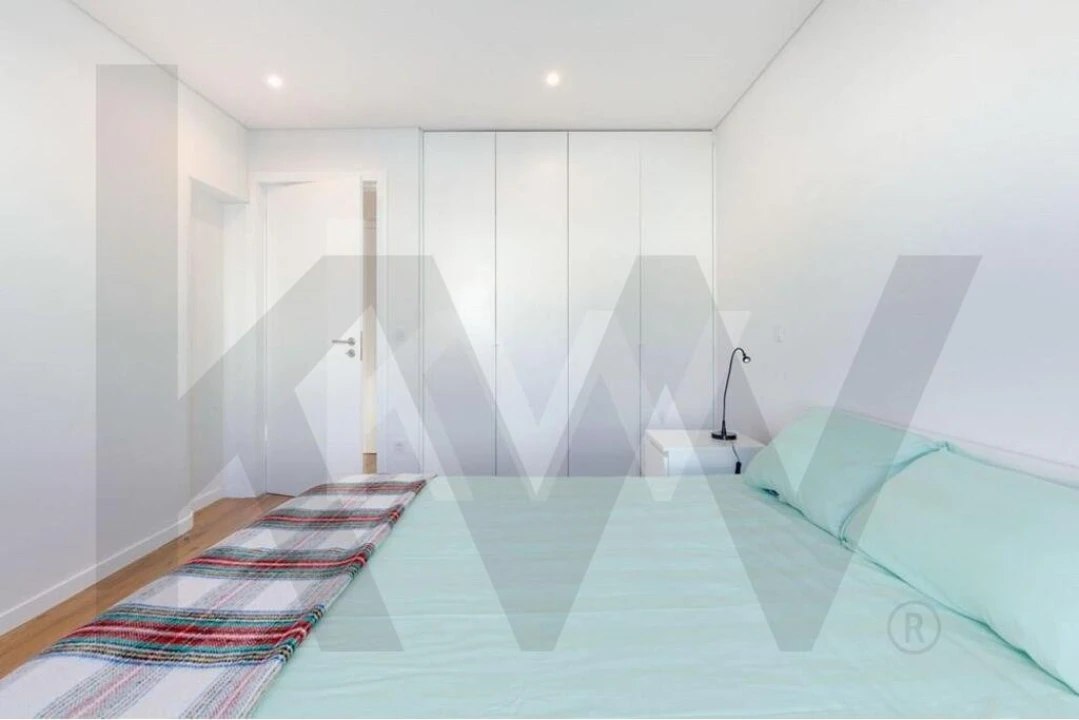 Apartamento T4 para Arrendamento em Lordelo do Ouro e Massarelos Foto 23