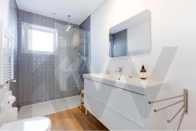 Apartamento T4 para Arrendamento em Lordelo do Ouro e Massarelos