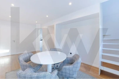 Apartamento T4 para Arrendamento em Lordelo do Ouro e Massarelos