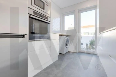 Apartamento T4 para Arrendamento em Lordelo do Ouro e Massarelos