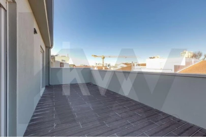 Apartamento T4 para Arrendamento em Lordelo do Ouro e Massarelos