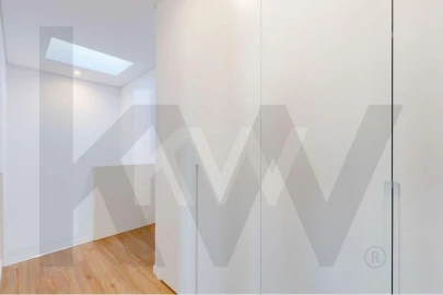 Apartamento T4 para Arrendamento em Lordelo do Ouro e Massarelos