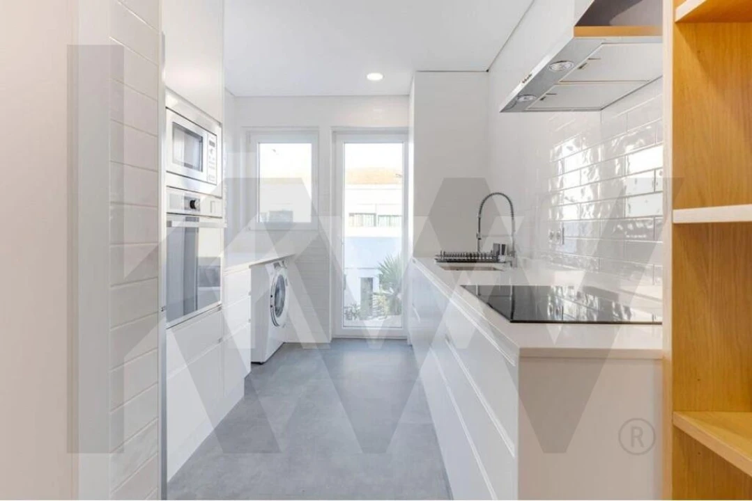 Apartamento T4 para Arrendamento em Lordelo do Ouro e Massarelos Foto 10