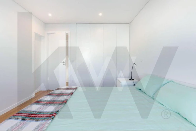 Apartamento T4 para Arrendamento em Lordelo do Ouro e Massarelos Foto 23