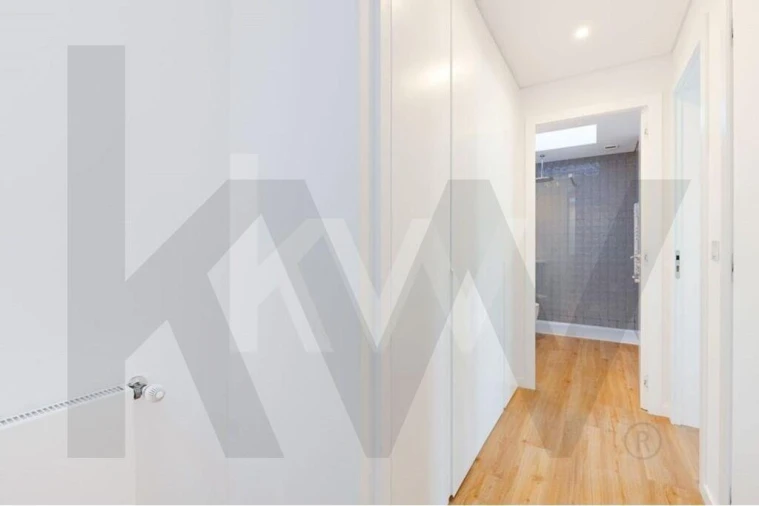 Apartamento T4 para Arrendamento em Lordelo do Ouro e Massarelos Foto 36