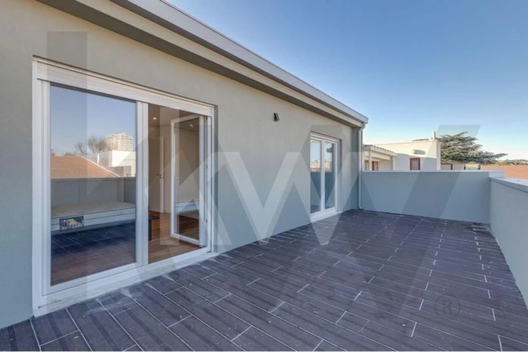 Apartamento T4 para Arrendamento em Lordelo do Ouro e Massarelos Foto 3