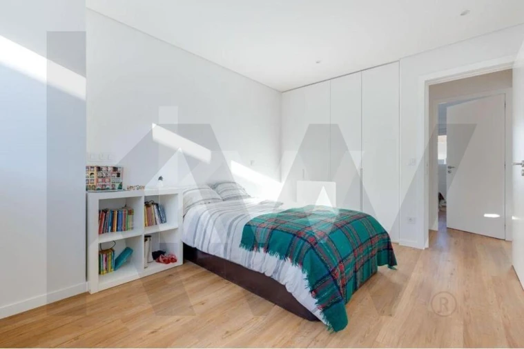 Apartamento T4 para Arrendamento em Lordelo do Ouro e Massarelos Foto 17