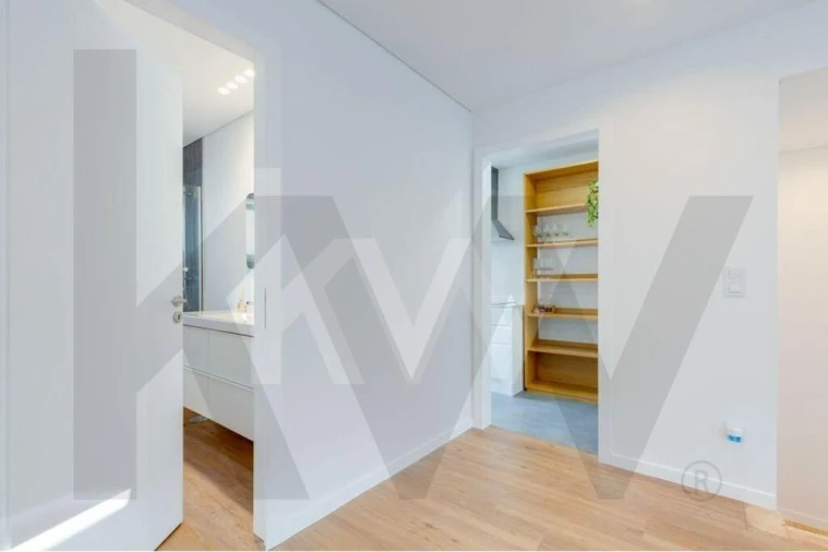 Apartamento T4 para Arrendamento em Lordelo do Ouro e Massarelos Foto 6