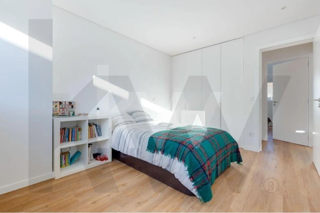 Apartamento T4 para Arrendamento em Lordelo do Ouro e Massarelos Foto 17