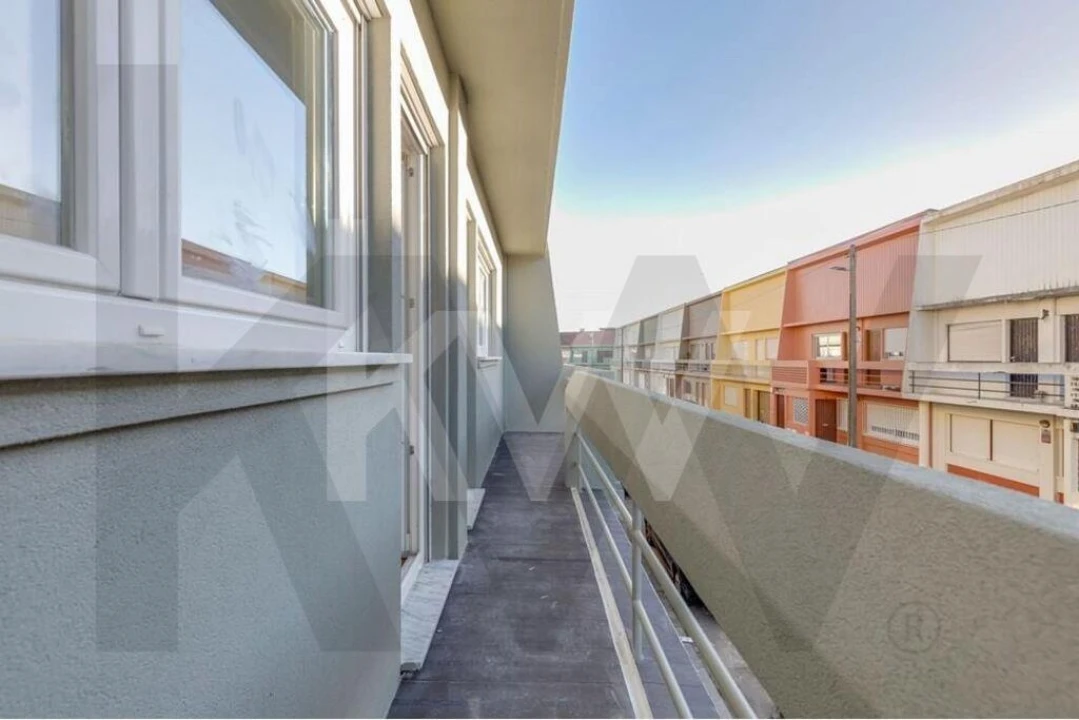 Apartamento T4 para Arrendamento em Lordelo do Ouro e Massarelos Foto 20