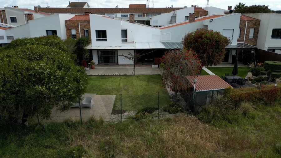 Moradia T4 para Venda em Caparica e Trafaria Foto 43