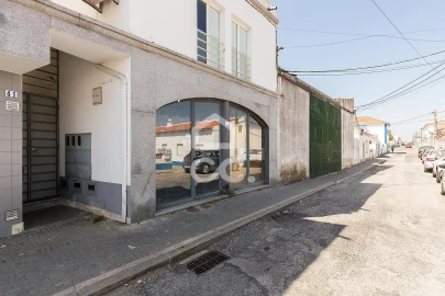 Negócio para Venda em Malagueira e Horta das Figueiras