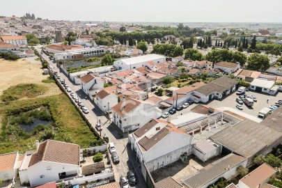 Negócio para Venda em Malagueira e Horta das Figueiras