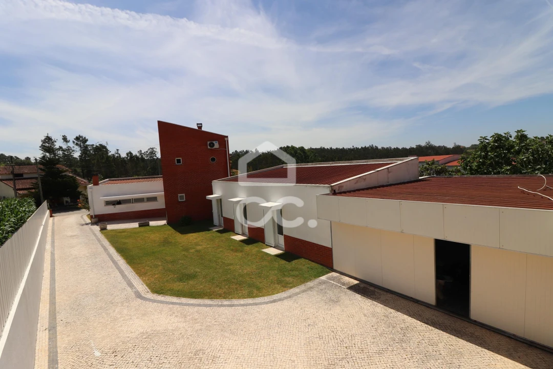 Moradia T5 para Venda em Soure Foto 2