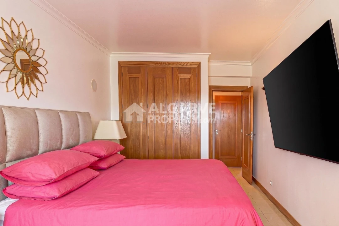 Apartamento T2 para Venda em Quarteira Foto 12