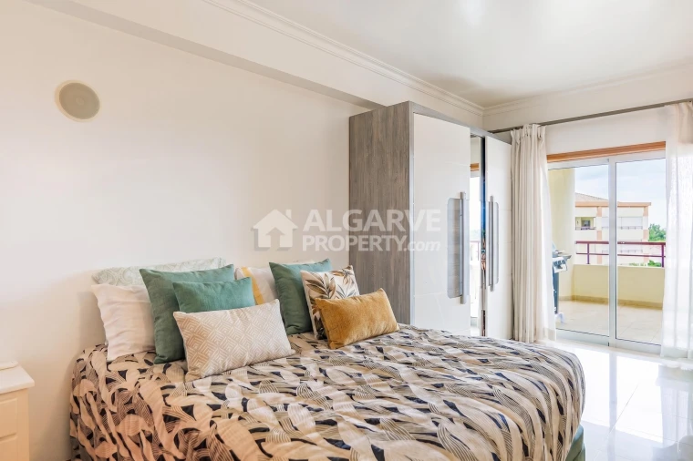 Apartamento T2 para Venda em Quarteira Foto 10