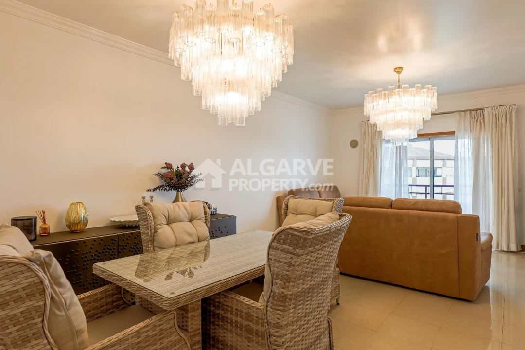 Apartamento T2 para Venda em Quarteira Foto 2
