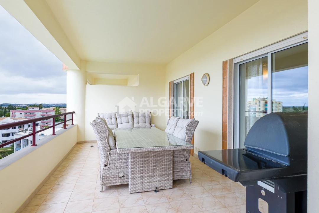 Apartamento T2 para Venda em Quarteira Foto 16
