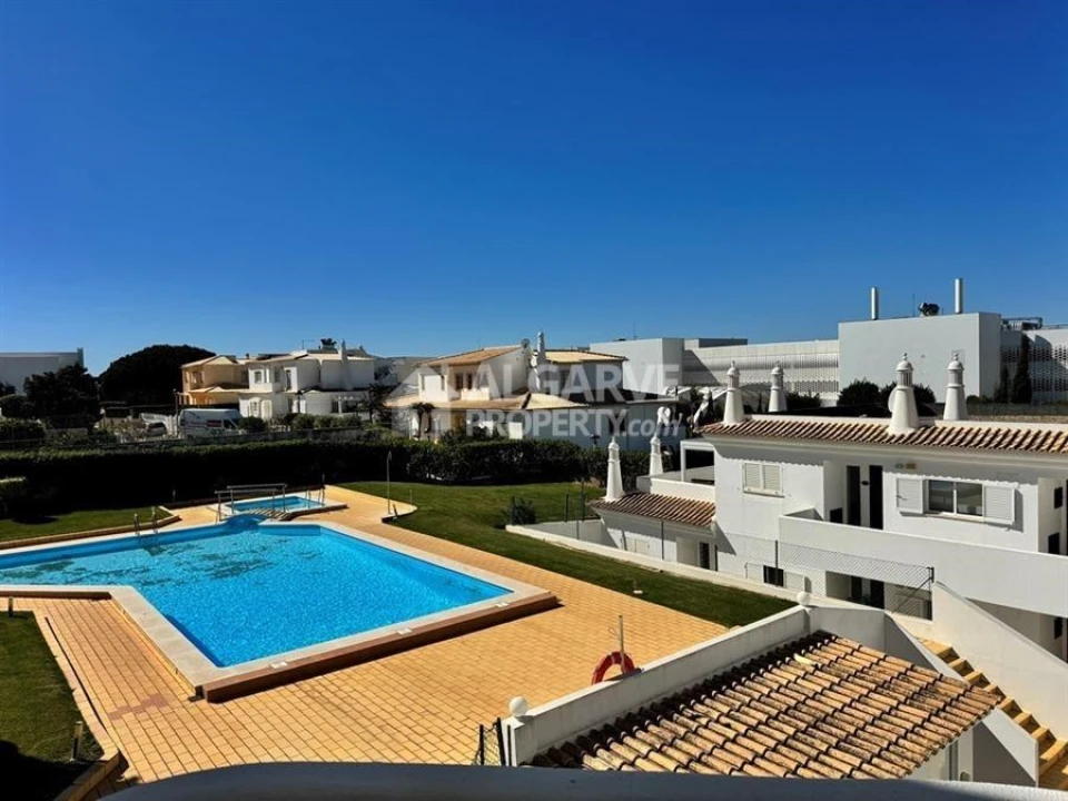 Apartamento T2 para Venda em Albufeira e Olhos de Água Foto 5