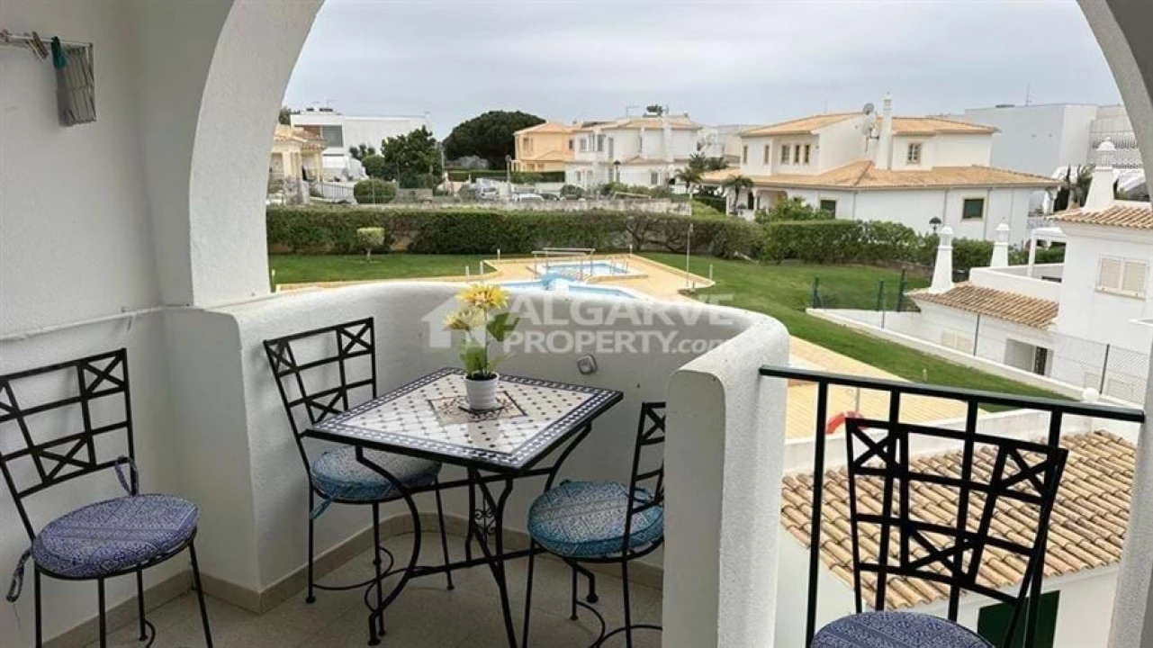 Apartamento T2 para Venda em Albufeira e Olhos de Água Foto 1